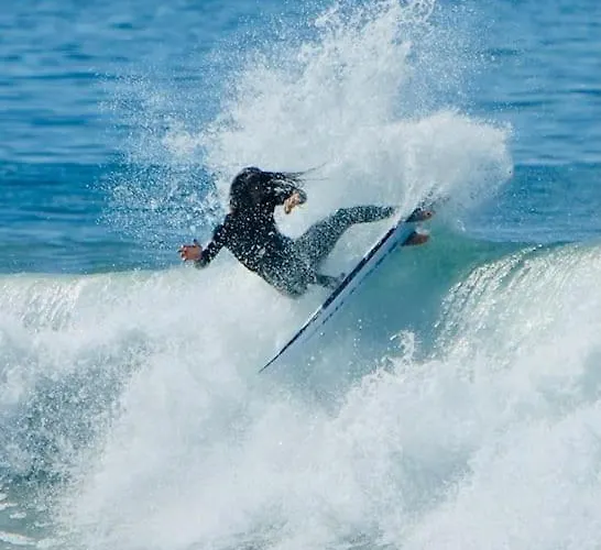 Boutique Surf House In Surf Paradise Villa