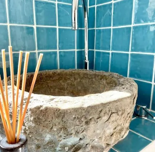 Villa Boutique Surf House In Surf Paradise Santo Isidoro