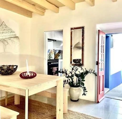 Boutique Surf House In Surf Paradise Villa Santo Isidoro