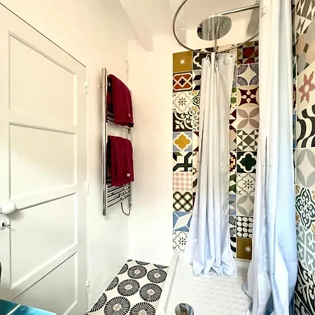 Villa Boutique Surf House In Surf Paradise *