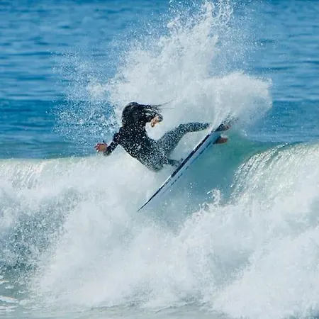 Boutique Surf House In Surf Paradise Villa