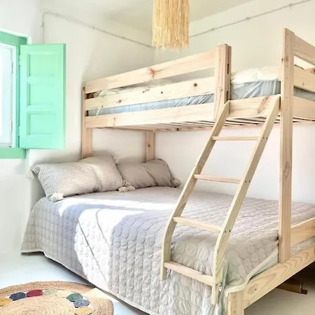 Boutique Surf House In Surf Paradise *