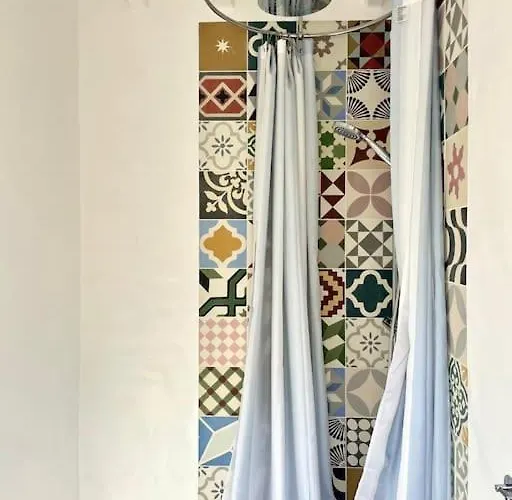 Boutique Surf House In Surf Paradise ヴィラ *