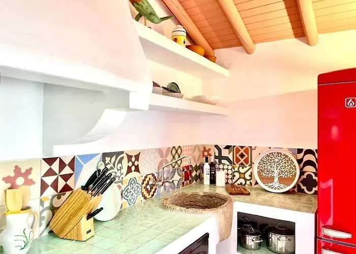 Boutique Surf House In Surf Paradise * Santo Isidoro