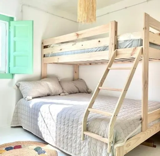 Boutique Surf House In Surf Paradise *