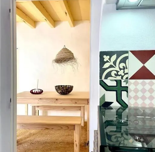 Boutique Surf House In Surf Paradise